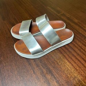 MIA platform sandals